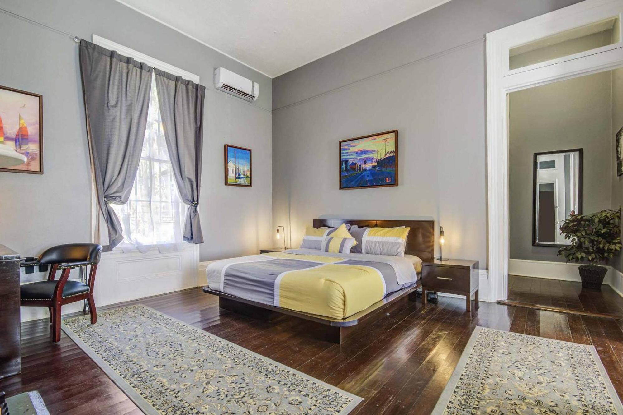 Bed and Breakfast The George Manor Галвестон Экстерьер фото